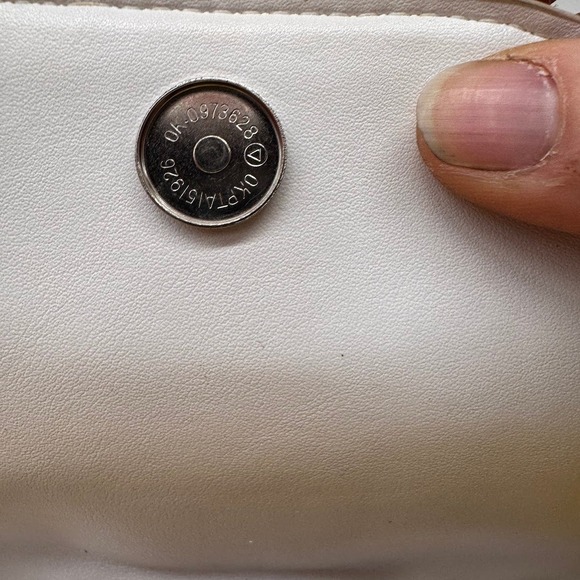 Steve Madden BVALOR Cream Lace Up Mesh Crossbody Bag Logo Strap Athleisure - Picture 6 of 13